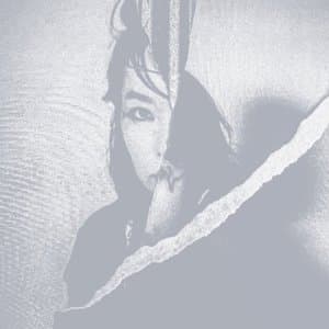 IV X VI (Re: Visions)